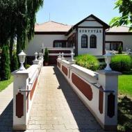 Arady Aranka Könyvtár, Lakitelek