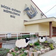 Dózsa György Művelődési Ház és Könyvtár